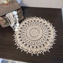 Load image into Gallery viewer, Crochet doily MILLY
