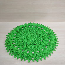 Load image into Gallery viewer, Green texture doily 14in
