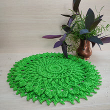 Load image into Gallery viewer, Green texture doily 14in
