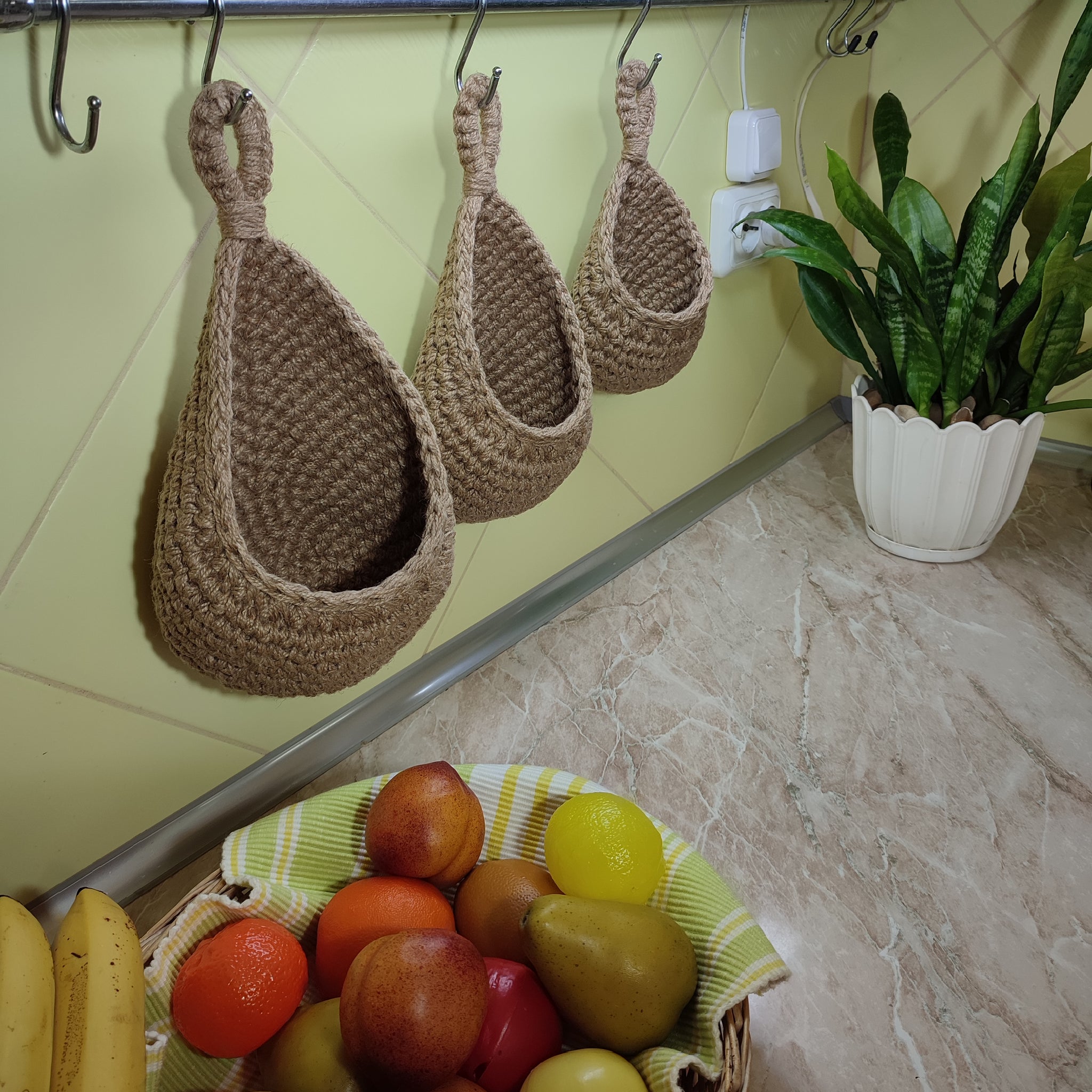 Hanging Wall Baskets, Vegetable Baskets, Jute Hanging Fruit Baskets, Rustic  Baskets Set, Storage Baskets, Jute Kitchen Baskets 